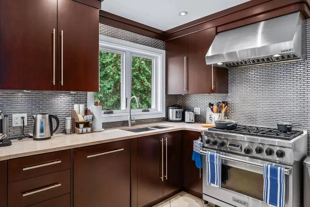 Private Bedroom In A House Close To Subway With Free Parking Toronto 0*,  Canada