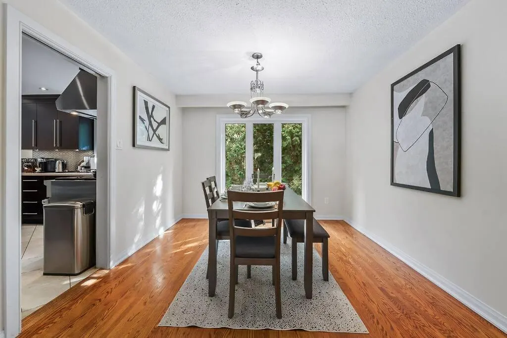 Private Bedroom In A House Close To Subway With Free Parking Toronto 0*,